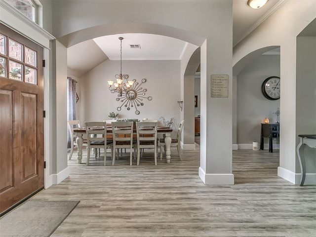16008 Ledge Lane, Edmond, OK 73013