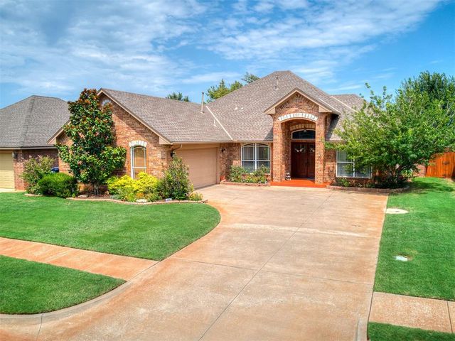 16008 Ledge Lane, Edmond, OK 73013