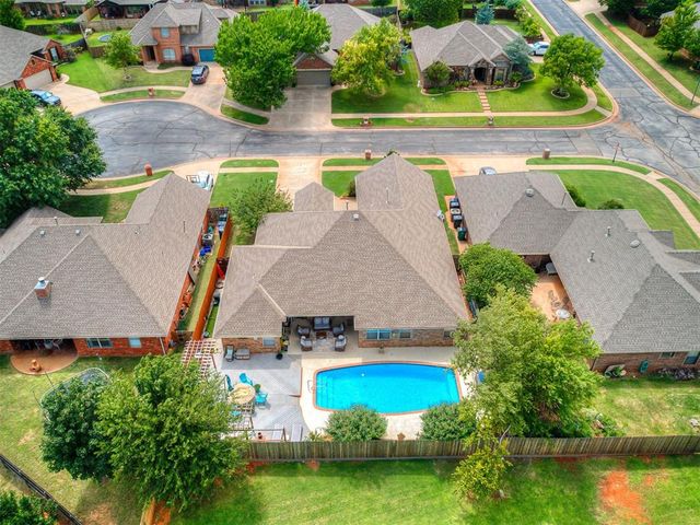 16008 Ledge Lane, Edmond, OK 73013