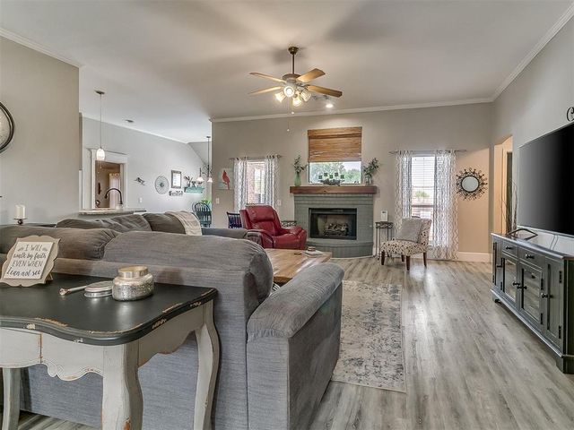 16008 Ledge Lane, Edmond, OK 73013