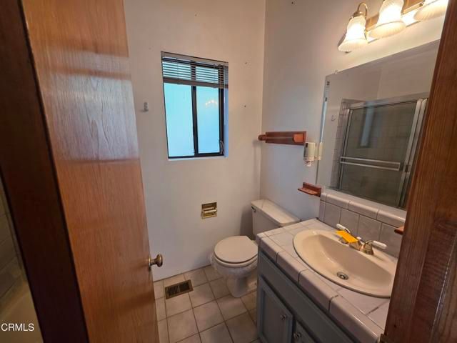 1517 Zion Way, Pine Mtn Club, CA 93222