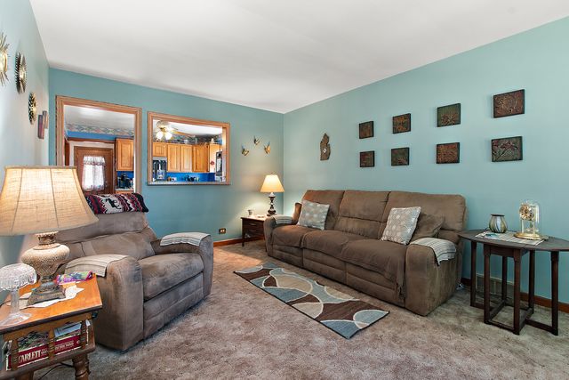 6731 S Kolin Avenue, Chicago, IL 60629