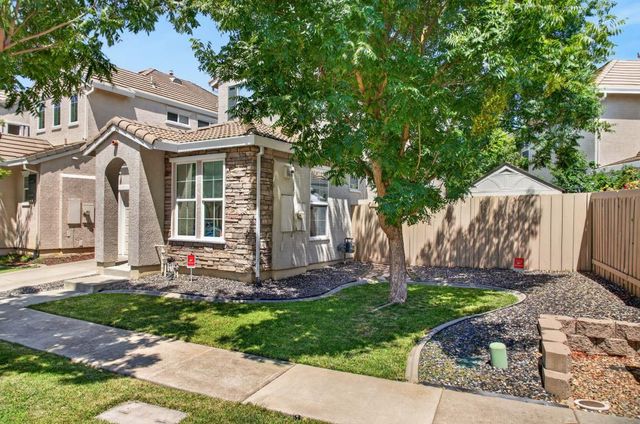 3024 Torland St, Sacramento, CA 95833