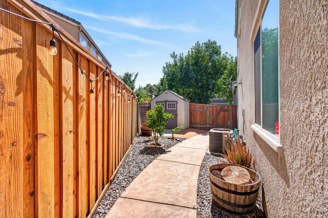 3024 Torland St, Sacramento, CA 95833