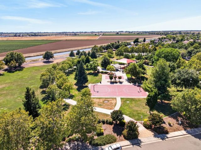 3024 Torland St, Sacramento, CA 95833