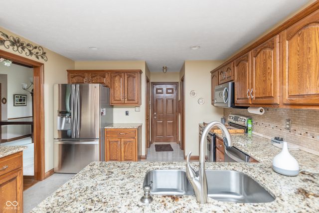 5325 Red Stone Lane, Greenwood, IN 46142