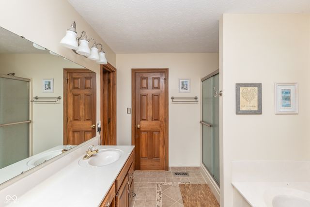 5325 Red Stone Lane, Greenwood, IN 46142