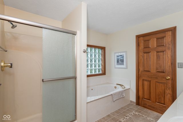 5325 Red Stone Lane, Greenwood, IN 46142
