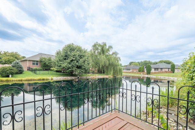 5325 Red Stone Lane, Greenwood, IN 46142