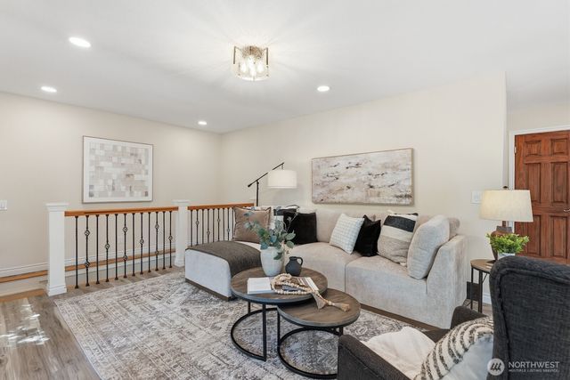 4232 332nd Avenue SE, Fall City, WA 98024
