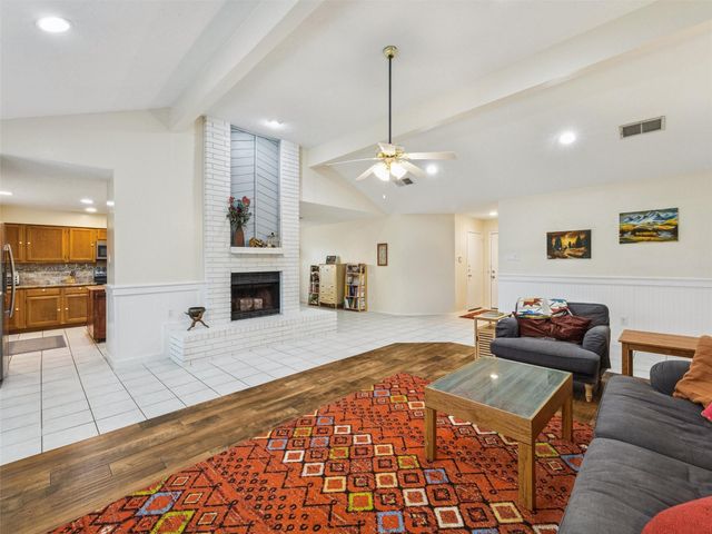 16706 Nina Drive, Friendswood, TX 77546