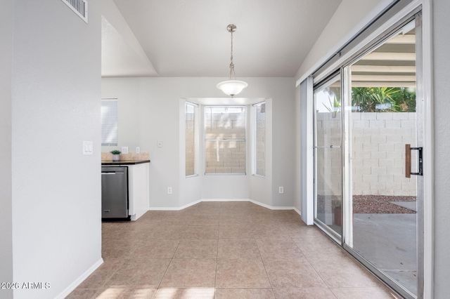 4710 W Wahalla Lane, Glendale, AZ 85308
