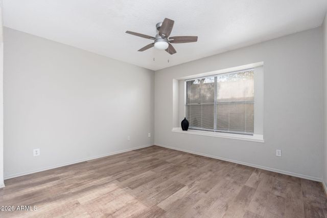 4710 W Wahalla Lane, Glendale, AZ 85308