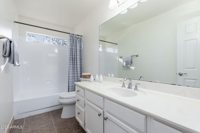 4710 W Wahalla Lane, Glendale, AZ 85308