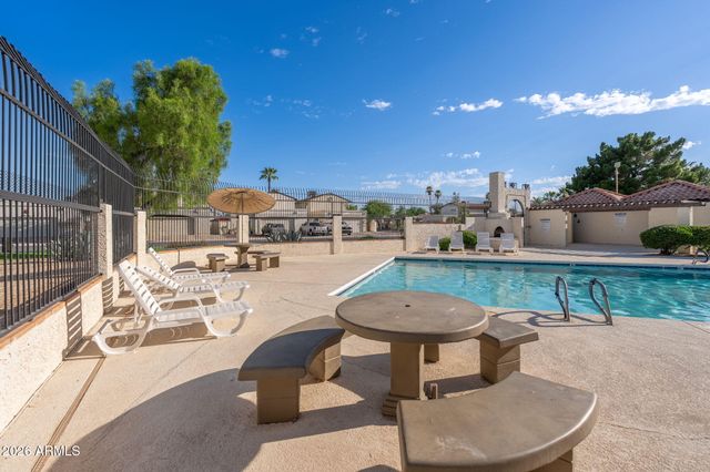 4710 W Wahalla Lane, Glendale, AZ 85308