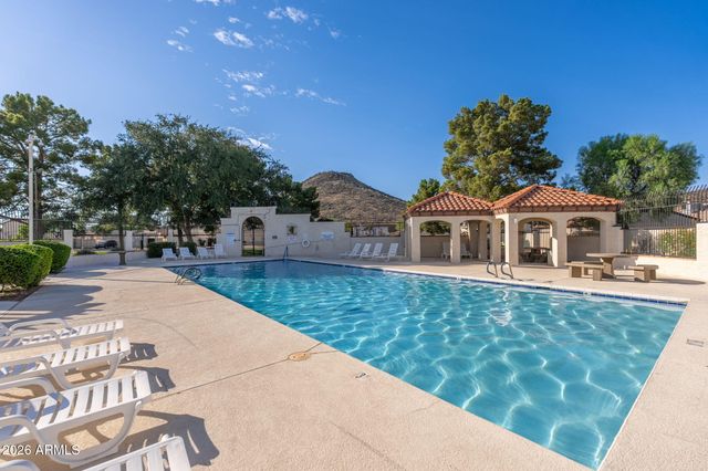 4710 W Wahalla Lane, Glendale, AZ 85308