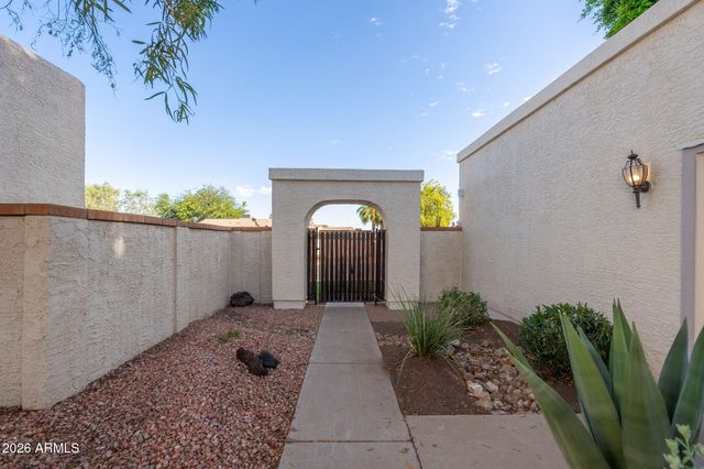 4710 W Wahalla Lane, Glendale, AZ 85308