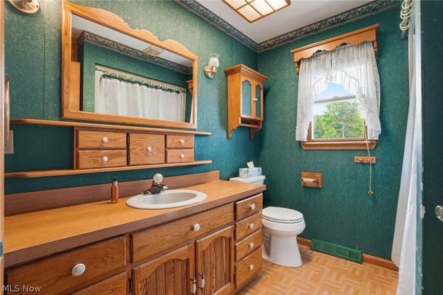 1912 State Rt 45, Rock Creek, OH 44084