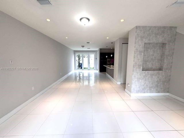 6458 NW 103rd Psge, Doral, FL 33178