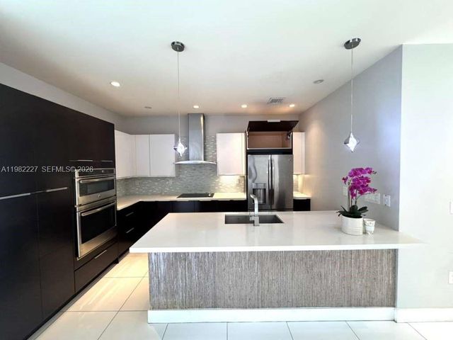 6458 NW 103rd Psge, Doral, FL 33178