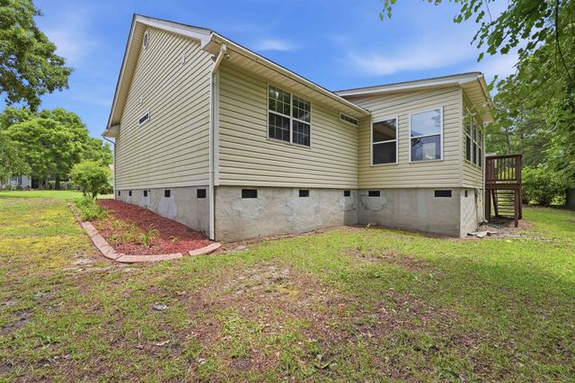 961 Castlewood Dr., Conway, SC 29526