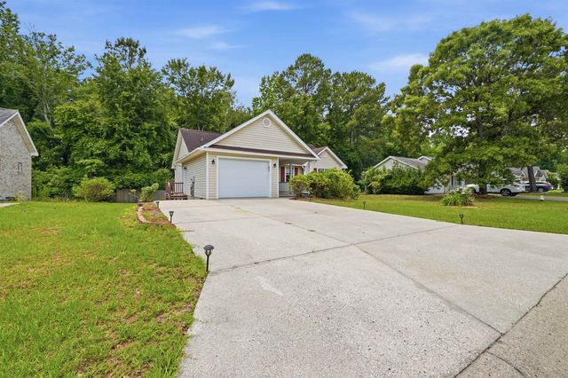 961 Castlewood Dr., Conway, SC 29526
