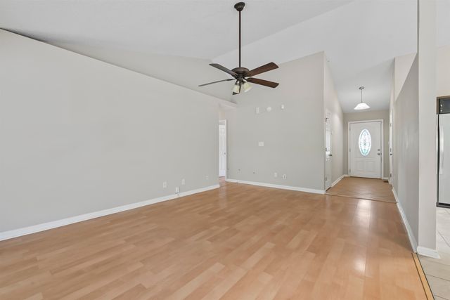 961 Castlewood Dr., Conway, SC 29526