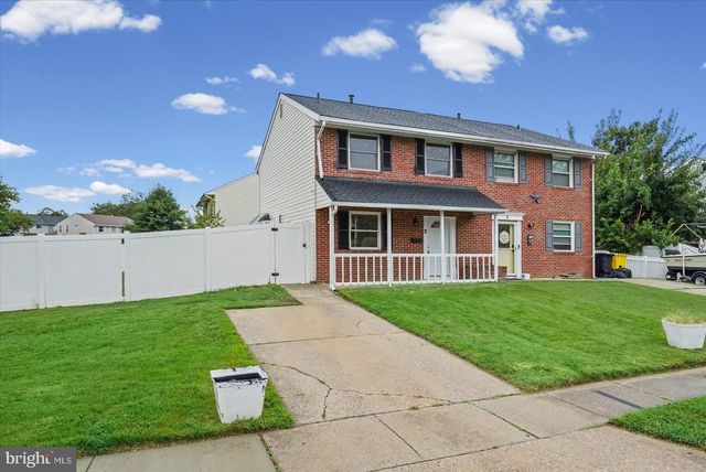 2 BREAKWATER CT, Pasadena, MD 21122