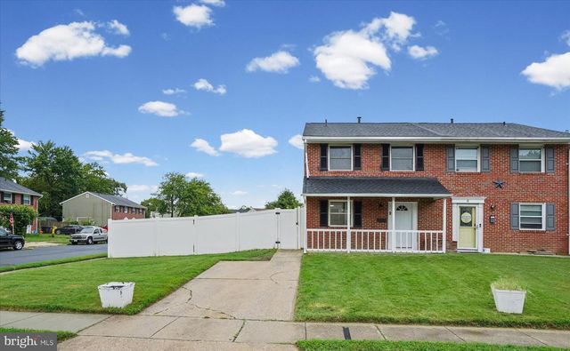 2 BREAKWATER CT, Pasadena, MD 21122