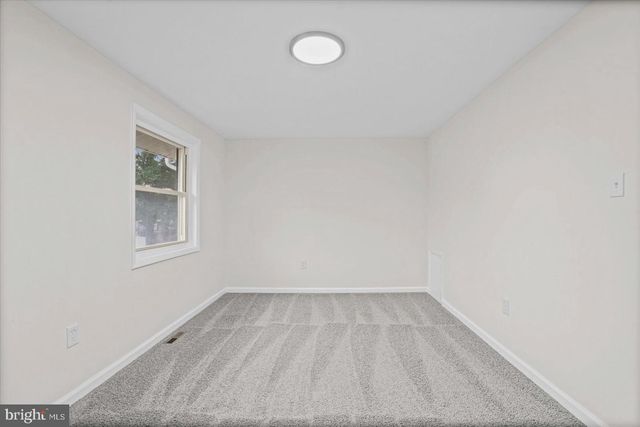 2 BREAKWATER CT, Pasadena, MD 21122