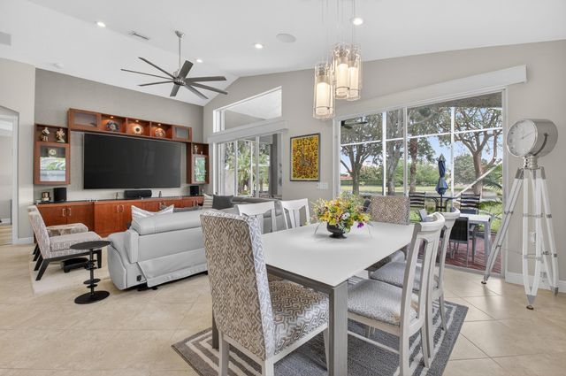 8647 Via Avellino, Lake Worth, FL 33467