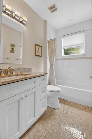 8647 Via Avellino, Lake Worth, FL 33467