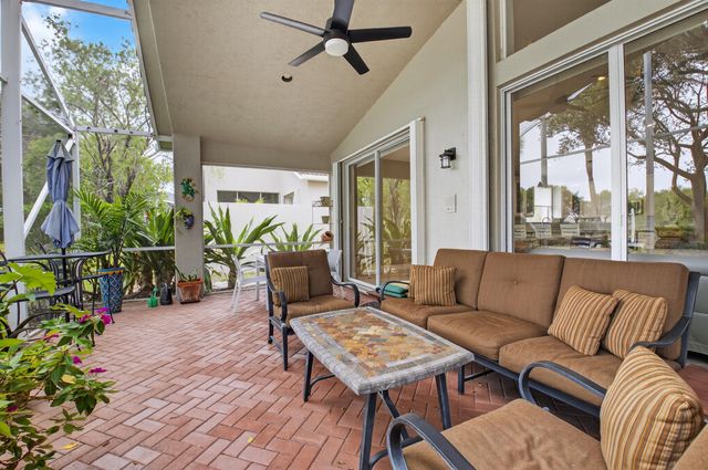 8647 Via Avellino, Lake Worth, FL 33467