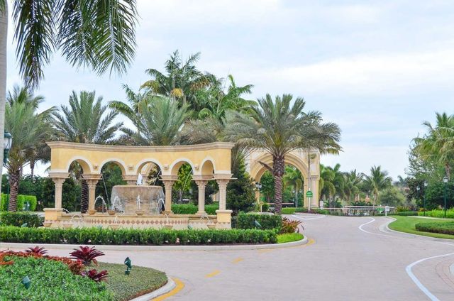 8647 Via Avellino, Lake Worth, FL 33467