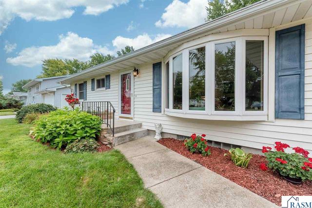 2613 E Main Street, Mankato, MN 56001