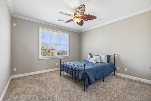 107 Gaston St, Gallatin, TN 37066