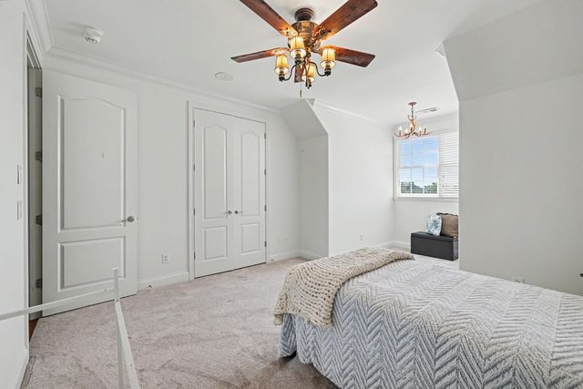 107 Gaston St, Gallatin, TN 37066