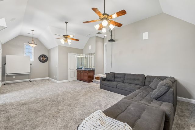 107 Gaston St, Gallatin, TN 37066