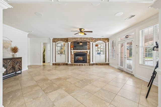 107 Gaston St, Gallatin, TN 37066