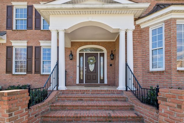 107 Gaston St, Gallatin, TN 37066