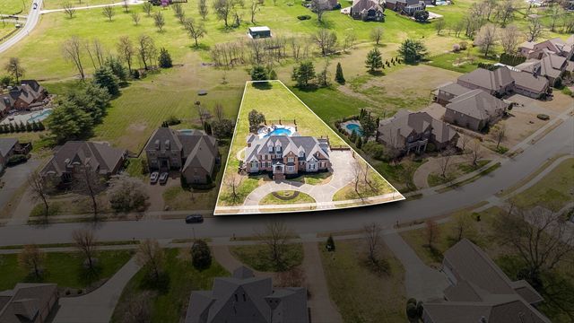 107 Gaston St, Gallatin, TN 37066