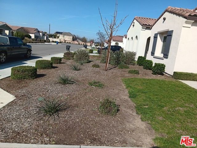 7318 Chetco River Street, Bakersfield, CA 93311