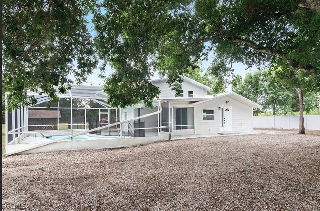 5111 Country Lakes DR, Fort Myers, FL 33905