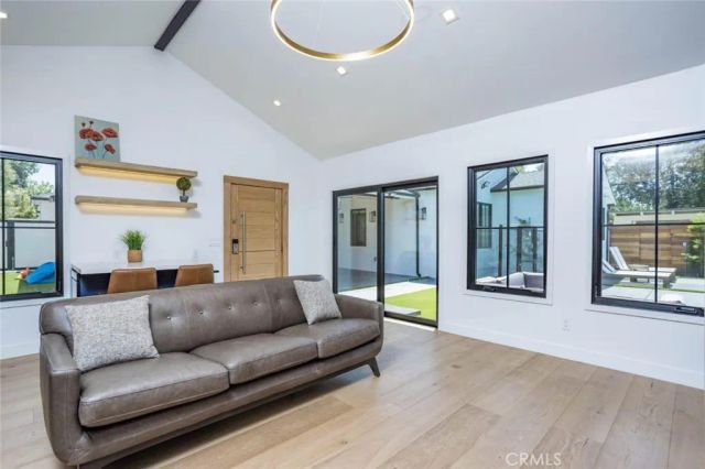 4627 Ethel Ave, Sherman Oaks, CA 91423