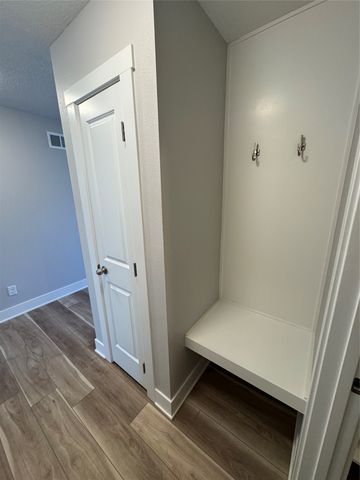 7913 SE 1st Court, Des Moines, IA 50320