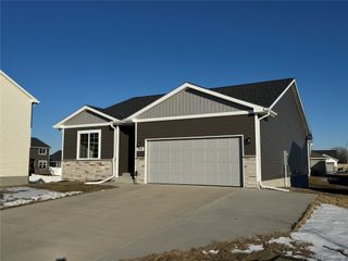 7913 SE 1st Court, Des Moines, IA 50320