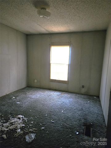 206 Benjamin Drive, Dallas, NC 28034