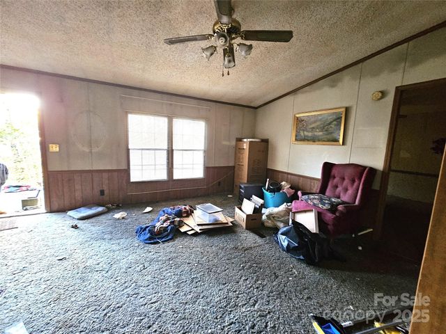 206 Benjamin Drive, Dallas, NC 28034