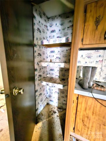 206 Benjamin Drive, Dallas, NC 28034