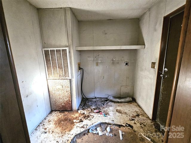 206 Benjamin Drive, Dallas, NC 28034